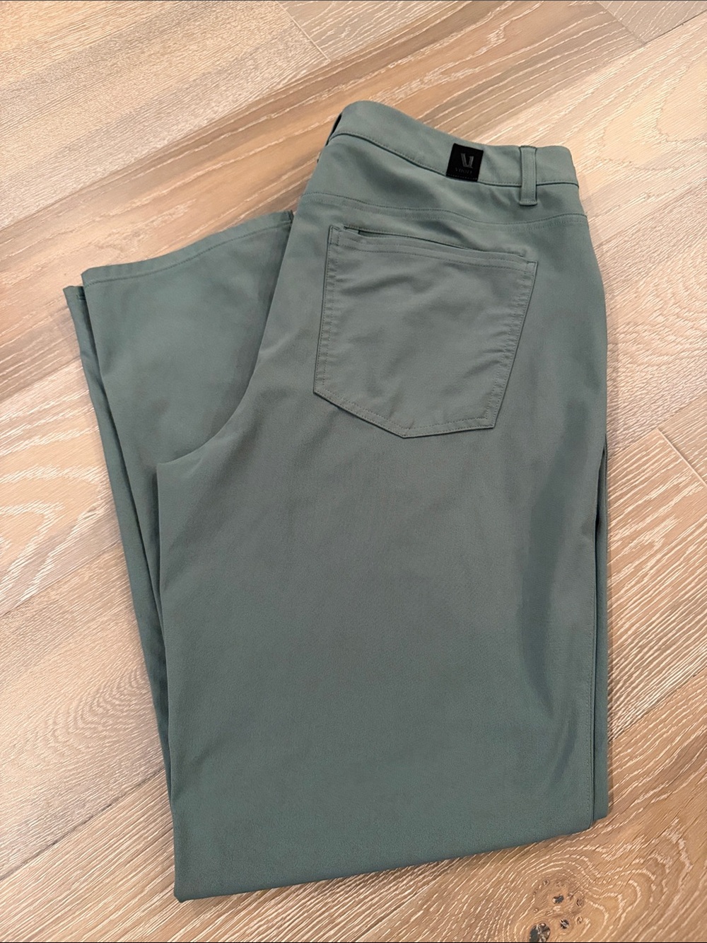 Vuori Meta™ Trouser Classic Fit 32" Inseam